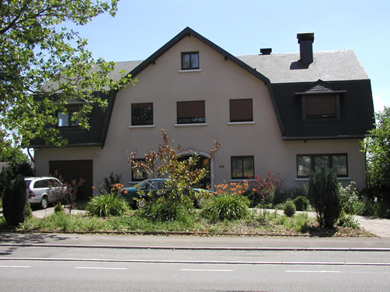 Steven & Lori's house.  They're on the top floor.